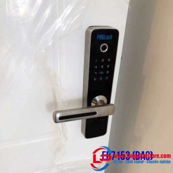Khóa cửa cho căn hộ, nhà phố, chung cư PHGLOCK FP7153 (Bạc)